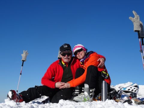 Ein Gipfelsieg beim Skitouring im Bergsteigerdorf Johnsbach im Nationalpark Gesause